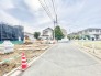 B号地 前面道路含む現地写真
