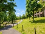 敷地内は公園となっており、住民の方の憩いの場として親しまれています