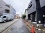 C号棟 前面道路含む現地写真
