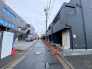 A号棟 前面道路含む現地写真
