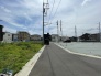 8号棟 前面道路含む現地写真