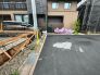 2号棟 前面道路含む現地写真
