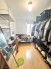 ファッション選びも楽しくなる収納部屋。明日の予定を楽しみに、モデル気分でランウェイも。