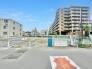JR京浜東北・武蔵野線「南浦和」駅東口徒歩１分、提携駐車場もあります。エステート白馬南浦和店までお気軽にお問い合わせください。
