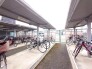 敷地内に駐輪場があります。

