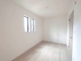 洋室は子供部屋にもちょうどいいサイズ感。
