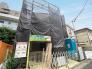 JR京浜東北・武蔵野線「南浦和」駅東口徒歩１分、提携駐車場もあります。エステート白馬南浦和店までお気軽にお問い合わせください。
