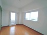 洋室は子供部屋にもちょうどいいサイズ感。
