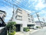 JR京浜東北・武蔵野線「南浦和」駅東口徒歩１分、提携駐車場もあります。エステート白馬南浦和店までお気軽にお問い合わせください。
