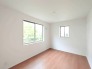 洋室は子供部屋にもちょうどいいサイズ感。
