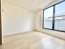 E号棟 大事な日当たりは、大きな窓から。誰のお部屋にしましょう。
