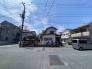 前面道路含む外観