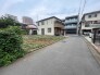 2号棟 前面道路含む現地写真
