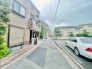 前面道路含む外観