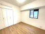 洋室は子供部屋にもちょうどいいサイズ感。
