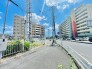 前面道路含む現地写真
