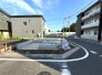 前面道路含む外観