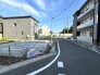 前面道路含む外観