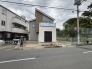 前面道路含む外観