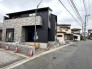 前面道路含む外観