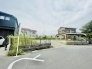 周辺は落ち着いた住宅街が広がり、穏やかな空気が流れる住環境となっております
