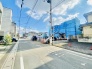 4号棟 前面道路含む現地写真
