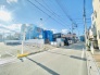 2号棟 前面道路含む現地写真
