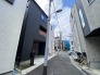 前面道路含む外観