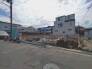 2号棟 前面道路含む外観