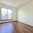 大事な日当たりは、大きな窓から。誰のお部屋にしましょう。
