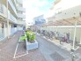 敷地内に駐輪場があります。
