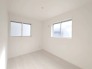 洋室は子供部屋にもちょうどいいサイズ感。
