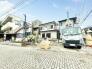 JR京浜東北・武蔵野線「南浦和」駅東口徒歩１分、提携駐車場もあります。エステート白馬南浦和店までお気軽にお問い合わせください。
