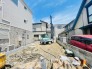 JR京浜東北・武蔵野線「南浦和」駅東口徒歩１分、提携駐車場もあります。エステート白馬南浦和店までお気軽にお問い合わせください。
