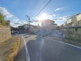 現地のご見学予約もスタートしました。周辺で売りに出ている物件も沢山御座います。まとめてご見学ができますのでお気軽にお申しつけください。
