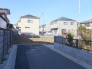 周辺は住宅が建ち並ぶ閑静な住宅街です。
