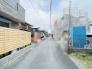 周辺は住宅が建ち並ぶ閑静な住宅街です。
