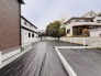 建築条件なしの敷地。弊社グループ「白馬建設」にて建物プランをご提案できます。実際の陽当たりやサイズ感を現地でお確かめください。

