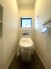 トイレにはウォシュレット機能を標準装備。
