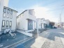 周辺は住宅が建ち並ぶ閑静な住宅街です。
