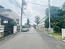 周辺は住宅が建ち並ぶ閑静な住宅街です。
