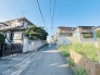 周辺は住宅が建ち並ぶ閑静な住宅街です。

