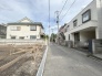 周辺は住宅が建ち並ぶ閑静な住宅街です。

