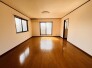 実際に室内をご見学頂くと生活のイメージが広がると思います。家具を置いたイメージや窓からの景色など。周辺で販売に出している物件も一緒にまとめてご見学頂き、比較する事もできます。お気軽に担当スタッフまでお申しつけください。
