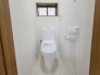 トイレにはウォシュレット機能を標準装備。
