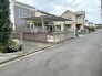 周辺は住宅が建ち並ぶ閑静な住宅街です。
