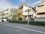 建築条件なしの敷地。弊社グループ「白馬建設」にて建物プランをご提案できます。実際の陽当たりやサイズ感を現地でお確かめください。

