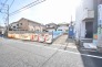 周辺は住宅が建ち並ぶ閑静な住宅街です。
