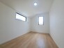 勾配天井の2階のお部屋。この勾配の角度がお洒落な雰囲気を感じさせてくれます。
