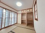 和室がある間取り。畳の香りとともにどこか落ち着く空間です。
